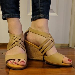 Kork-ease 3.5 nude color platform leather heels